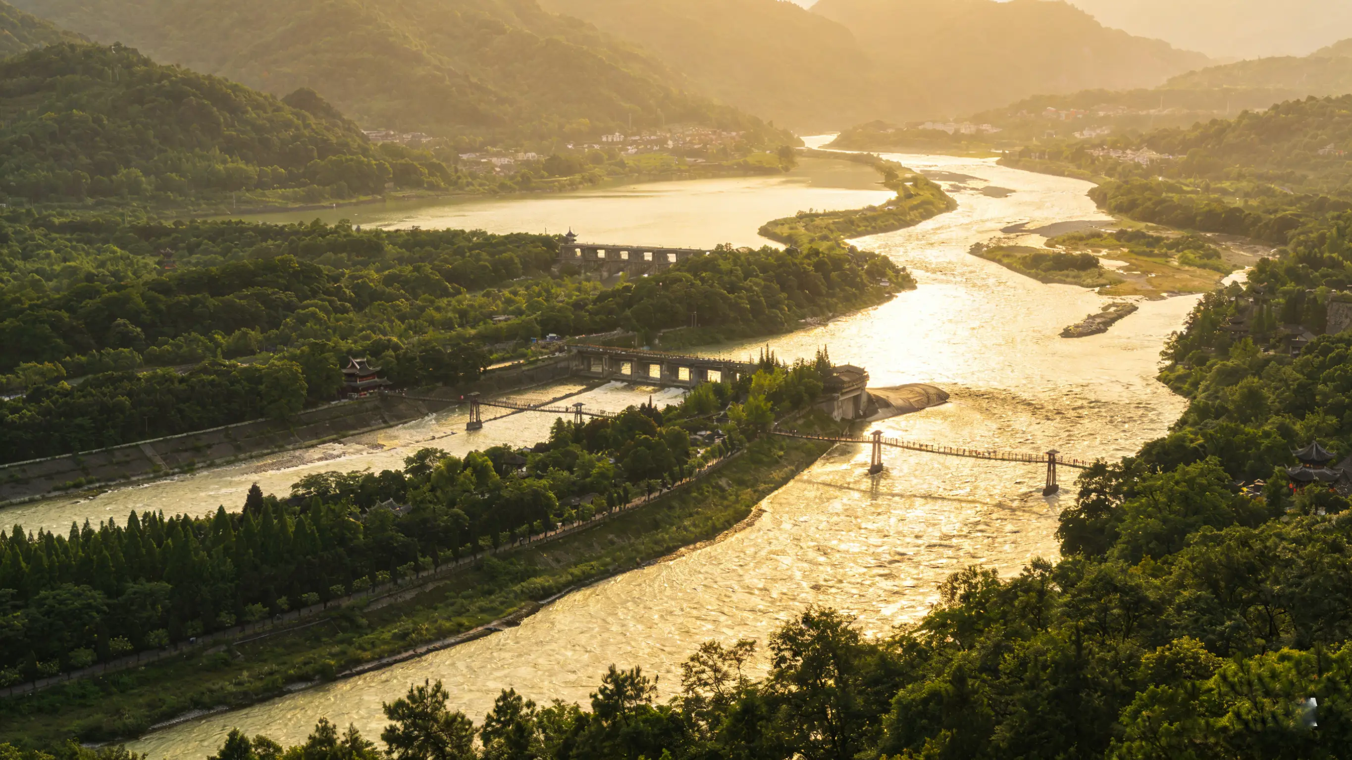成都4天3晚纯玩跟团游